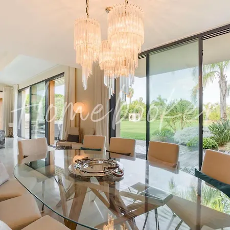 Βίλα Villa Bluma *