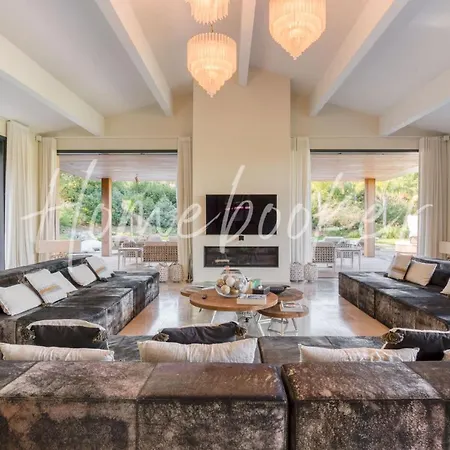 Βίλα Villa Bluma