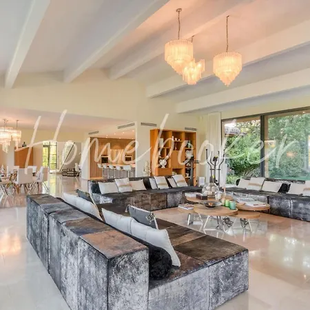 Villa Bluma Βίλα *